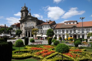Removal Services to Guimaraes